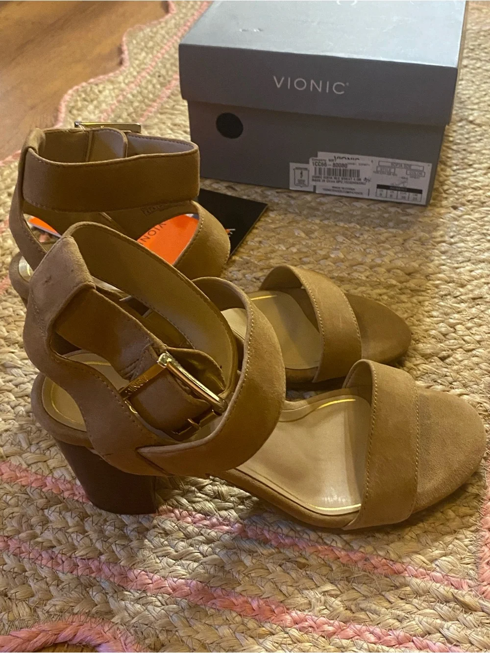 Vionic Sofia Wheat Suede Ankle Strap Block Heel Sandal 8 clean girl boho chic